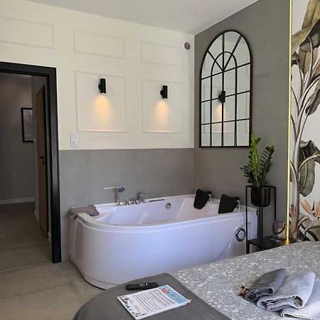 Jacuzzi Apartamenty Gdansk - Relax Apartments المظهر الخارجي الصورة