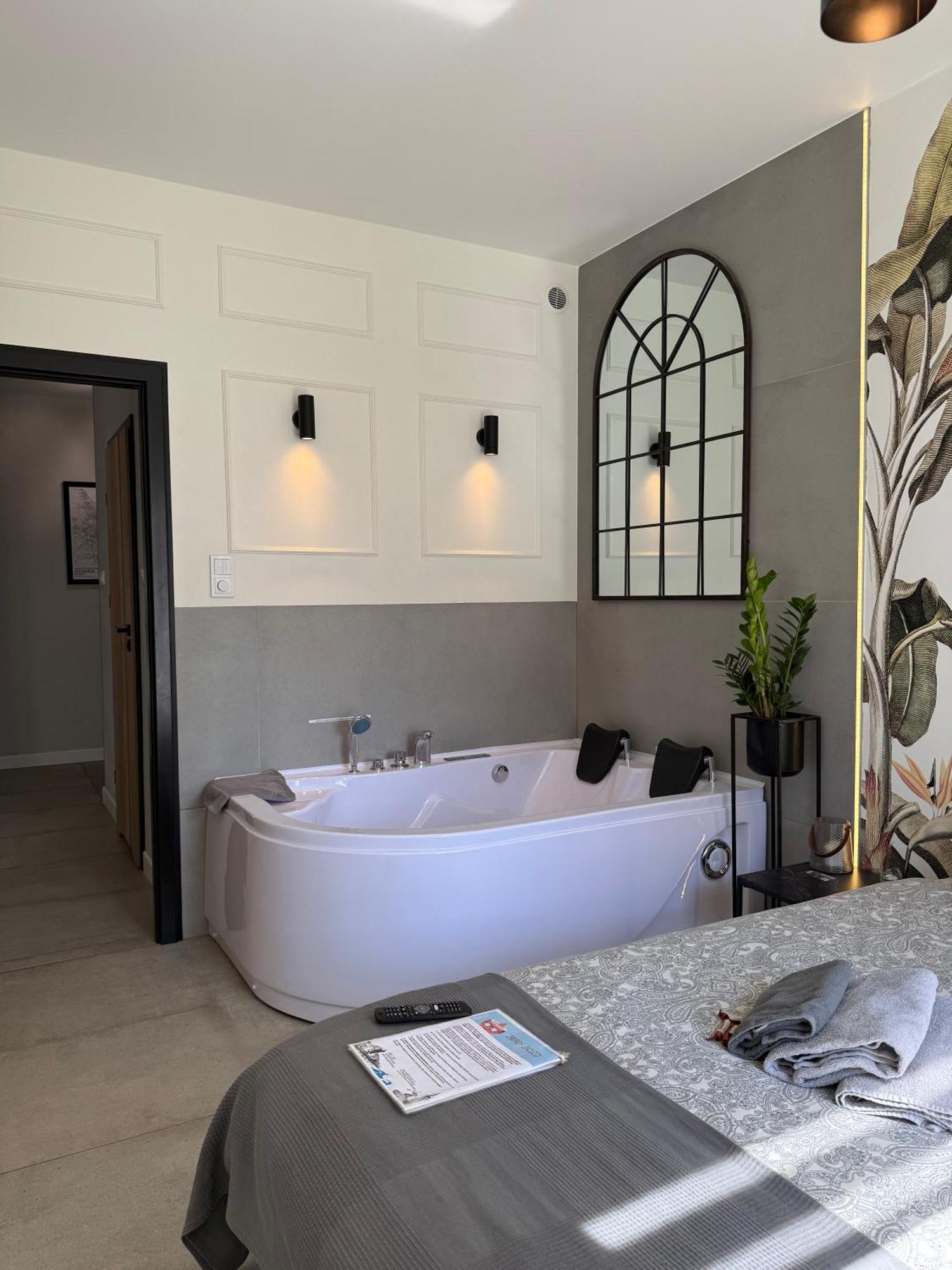 Jacuzzi Apartamenty Gdansk - Relax Apartments المظهر الخارجي الصورة